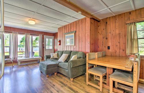 Lake Retreat with Dock, Deck and BBQ, BYO Boat! - Foto 5