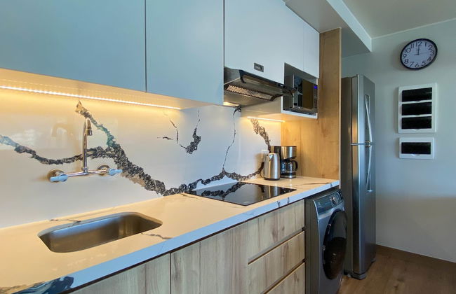 w Modern 2BR w Jacuzzi in Miraflores - Photo 4