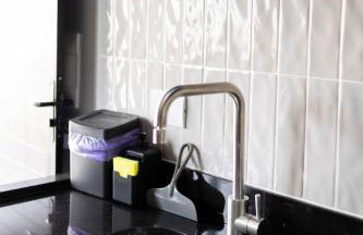 107-Studio compacto, moderno, climatizado perto da UEL - Foto 31