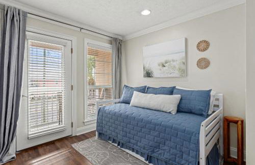 Escape to Sand Dollar Holler: Coastal Retreat, 3 Beds, 2.5 Baths, Sleeps 10! - Foto 84