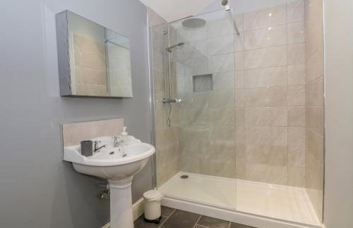 Swallows Return - Foto 19