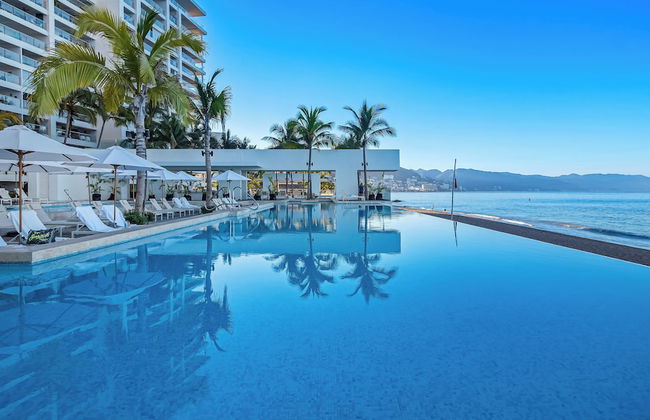 Stunning Beachfront Condo - Sea Views - Foto 19