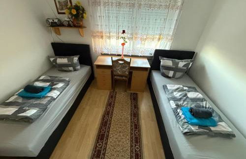 KRAICHGAU # 3-ZKB mit Balkon im EG, Monteurzimmer - Foto 5