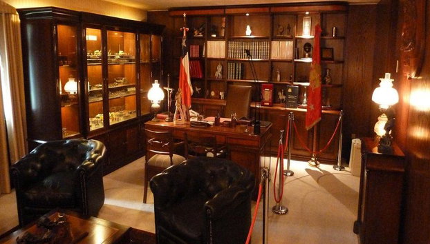 Historical Tour of Pinochet's Chile - Photo 2