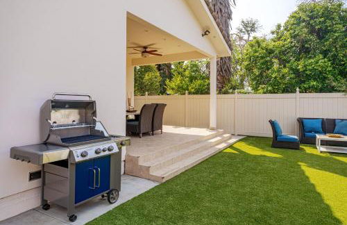 Regal 4 bed with hot tub close to Universal sleeps 15 - Foto 49