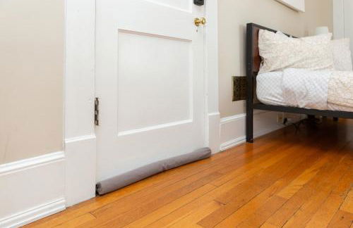 Sunny efficiency in historic home - Foto 43