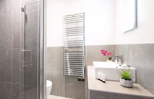 LivinParis - Luxury AC 2 & 3 Bedrooms Le Louvre - Foto 42