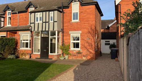 11 T @ Woodhall Spa - Foto 1