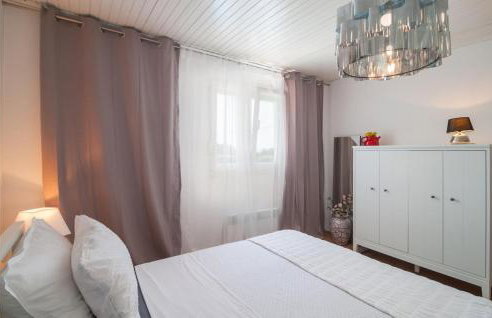 Cozy Home In Hrvace With Jacuzzi - Foto 19