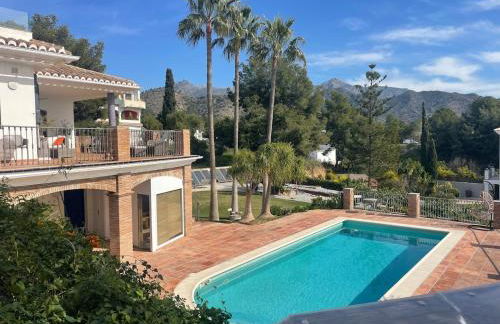 10-12-bed house in Nerja Frigiliana, Costa del Sol - Photo 46
