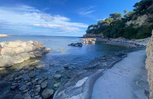 T2 vue sur le port jacuzzi terrasse et parking - Foto 54