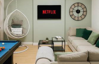 Bright 4BR Pets OK Driveway Sleeps 9 - Foto 20