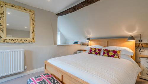 Corner Cottage - Photo 2