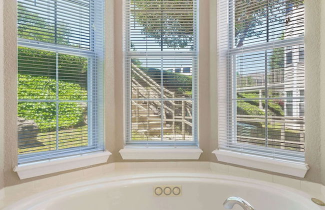 Rocky Shore Tranquility - Ozark Mtn Resort Amenities - Photo 18