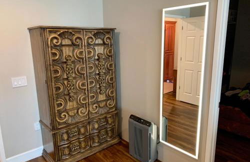 Stunning 3,400 sq ft Lake House w Boat Dock, Sauna, Steam Shower, and More - Foto 9