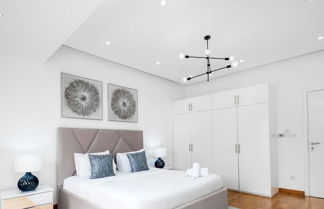 LUX The Meadows 5 Bed Villa - Foto 2