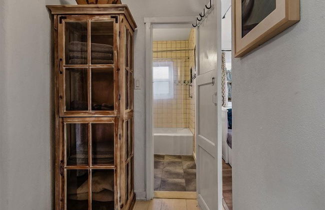 Artist Adobe - Blocks From The Plaza and Rail Yard, Southwestern Charm, Modern Touches - Foto 10