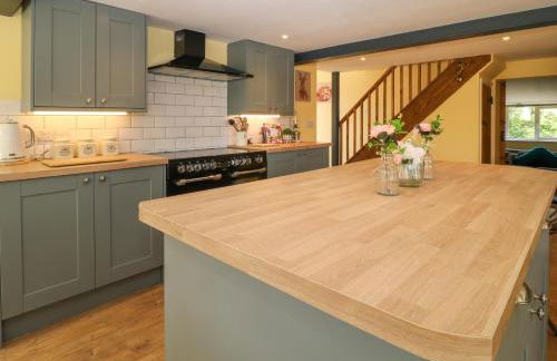 Muddy Udders Dairy - Photo 9