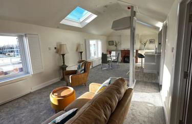 Riverside Seaside Apartment - Foto 9