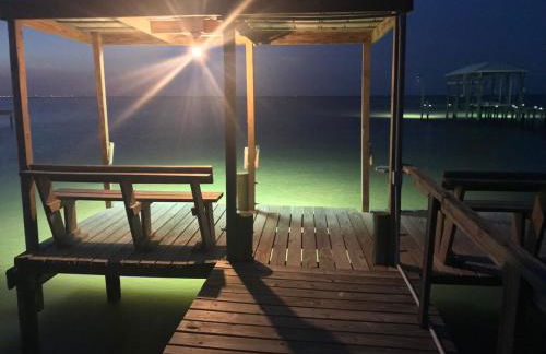 Galveston Bay Elegant Waterfront Home 3bed 3b Lighted Private fishing pier - Foto 2