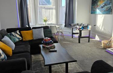 Spacious - Free Parking - Sleeps 6 - M20-FolkestoneCentralStation - Foto 48