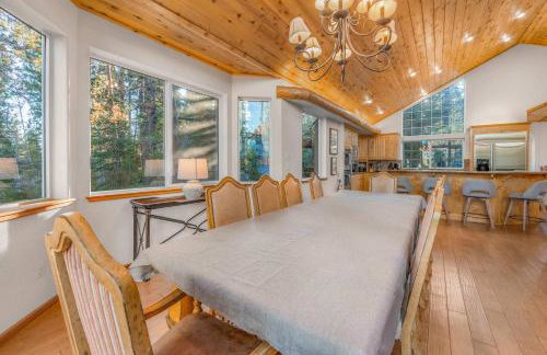 Fully Remodeled Tahoe Retreat with Game Room and Hot Tub - Foto 21