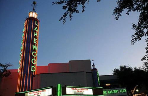 Spacious Dallas 2BR Poolside Escape - Foto 15