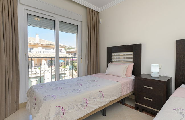 Villa Riviera in Urbanizaci n Riviera Sol - Photo 28