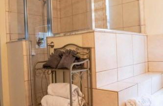 Super Mario Hideaway - Pool, Spa, Game Room Fun! - Foto 49