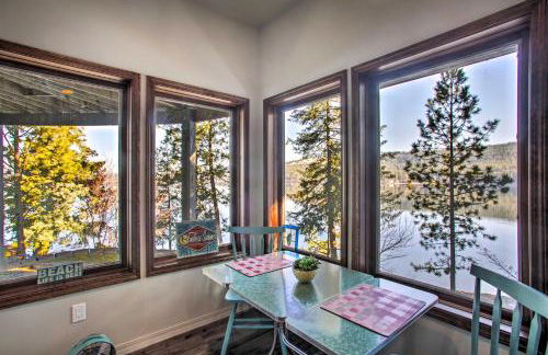 Luxurious Liberty Lake Hideaway with Hot Tub! - Foto 12