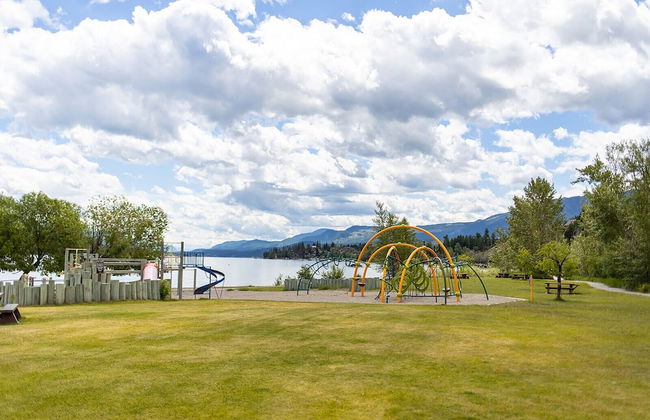 AMAZING 3Br Condo | Heated Pool & Hot Tub | Hm Theatre | Pool Table - Photo 28