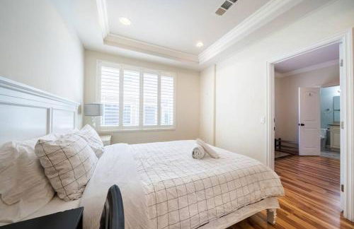 17-19ppl BTW Dsny Hllywd GarageParking Yard Grill - Foto 62