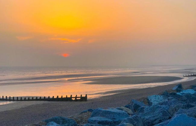 Lodge in Appledore Near Camber Sands Beach - Photo 26