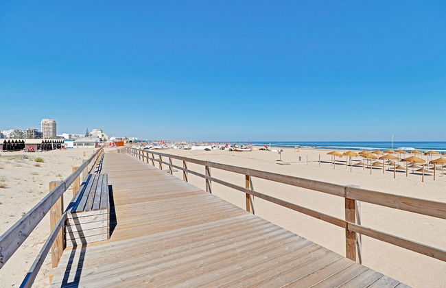 Monte Gordo Downtown by Homing - Foto 24