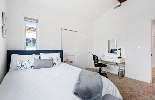 Gorgeous Santa Cruz Villa - Modern Beachside Paradise with NEW Hot Tub & Fast Wi-Fi - Foto 66