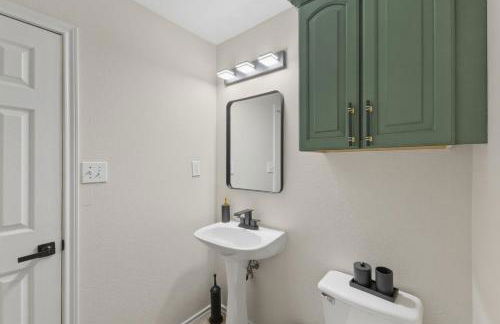 Oakwood Oasis- 1,4 Acres of Tranquility home - Foto 23