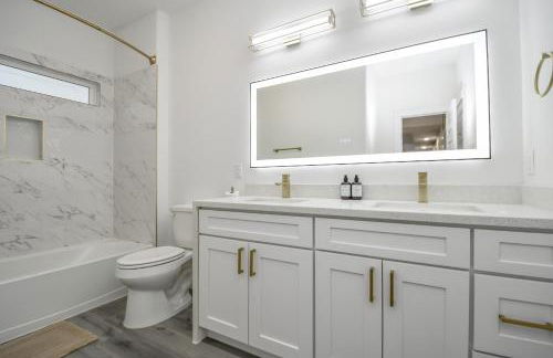 Mount Melanin Spacious 4BD Home Sleeps 17 - Near NRG Stadium - Foto 49