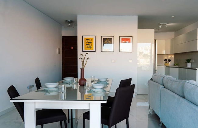 Seaside Magic From a Stunning Apartment - Foto 19