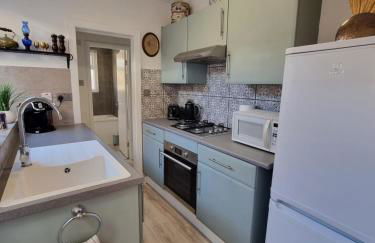 Cute Cottage in Egham Heathrow- 7 Guests 3 bedrooms - Foto 21
