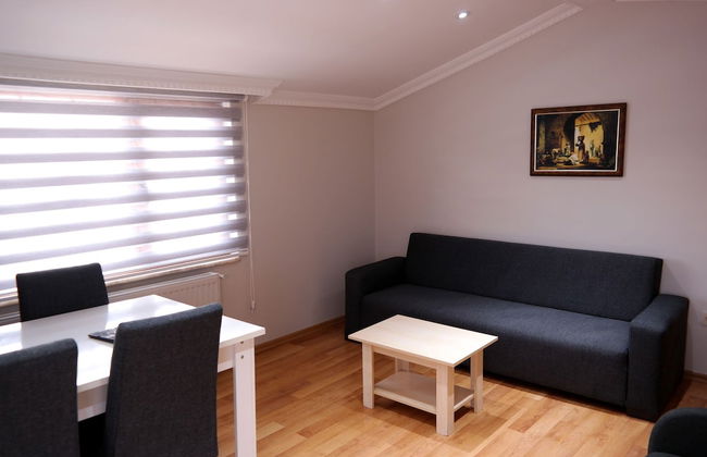 Sheriff Residence - Photo 23