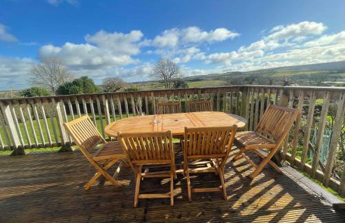 Three Gables, West Wight village house, Sleeps 10 - Photo 35