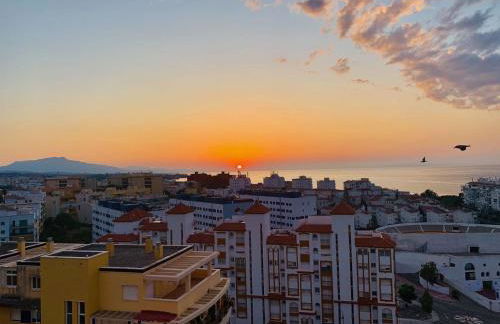 Penthouse mit private Dachterrasse und Blick auf das Meer, Berge ,Hafen - Photo 1