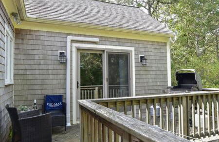 Bring your pups to Chatham Direct access to the Cape Cod Rail Trail - Foto 29