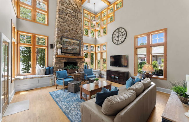 Boathouse Cove by Avantstay Pool + Swim Dock Hot Tub - Foto 14