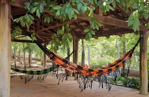 Charme de um típico chalé de campo com lareira. - Foto 45