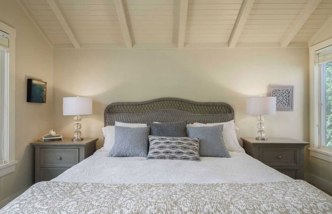 Chapman Cove by Avantstay Gorgeous Beach Bungalow w/ Sauna - Photo 3