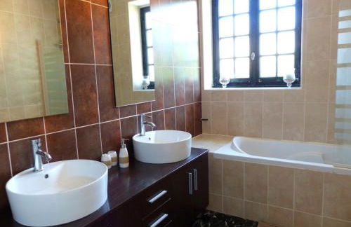 Grande maison contemporaine avec piscine et animaux admis - FR-1-489-134 - Foto 17