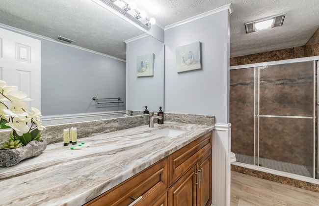 A Large Tropical 7 Bedroom Estate by RedAwning - Foto 29