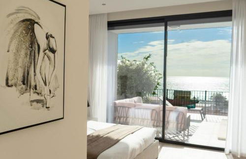 Villa La Perla by LovelyStay - Photo 24