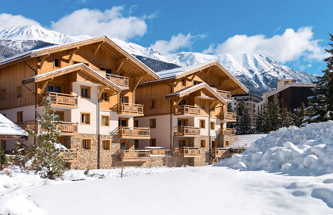 2 bedroom Apartment in Saint-Chaffrey with swimming pool and terrace - Photo 1